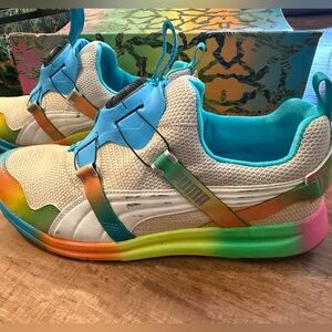 Puma Disc Women’s Sneakers - New, size 10